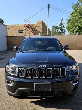 Used 2021 Jeep Grand Cherokee Laredo w/ Security & Convenience Group image 5