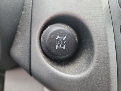 Used 2011 Toyota RAV4 4WD image 29