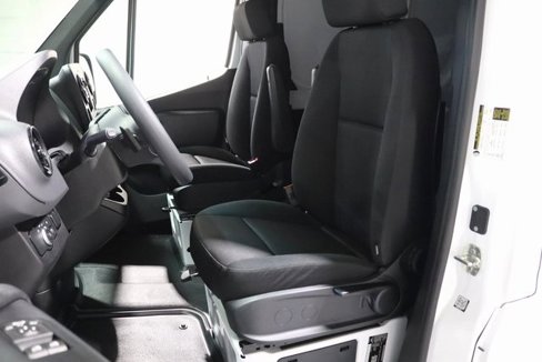 Used 2023 Mercedes-Benz Sprinter 1500 image 12