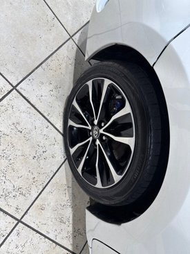 Used 2019 Toyota Corolla SE w/ SE Premium Package image 7