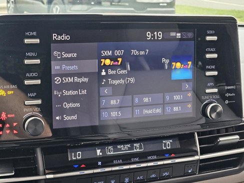 Used 2023 Toyota Sienna XLE image 23