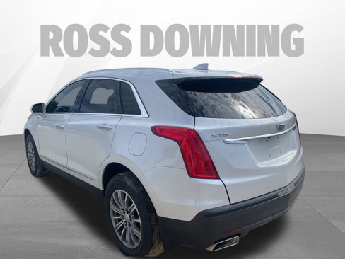 Used 2017 Cadillac XT5 Luxury w/ Driver Awareness Package image 6