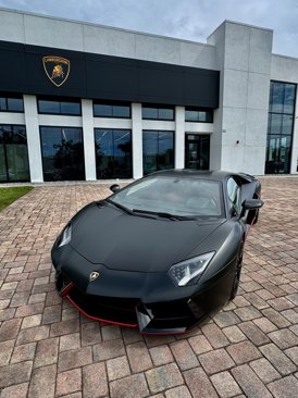 Used 2015 Lamborghini Aventador LP 700-4 image 1