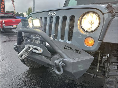 Used 2015 Jeep Wrangler Sport w/ Connectivity Group image 16