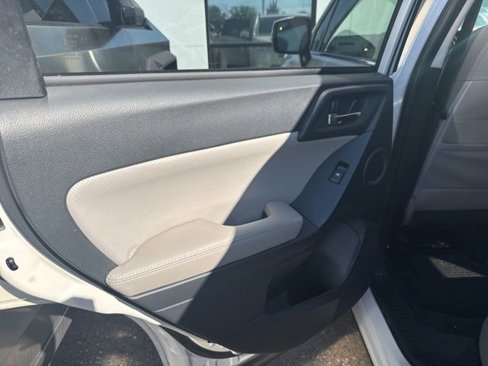 Used 2014 Subaru Forester 2.5i Touring w/ Popular Package #1 image 10