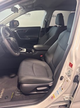 Used 2019 Toyota RAV4 LE image 35