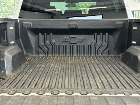 Used 2022 Chevrolet Silverado 1500 LT image 33