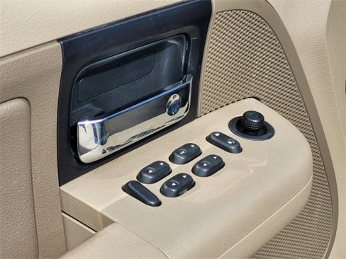 Used 2007 Ford F150 XLT image 22