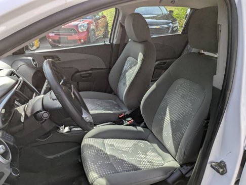 Used 2020 Chevrolet Sonic LT image 8