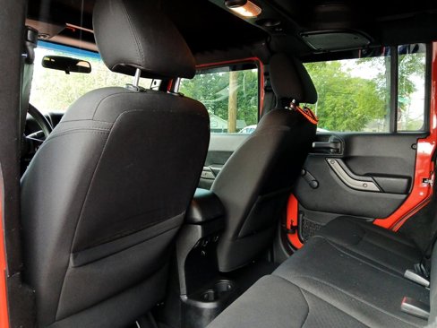 Used 2015 Jeep Wrangler Unlimited Sport image 11