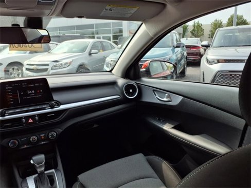 Certified 2023 Kia Forte LXS image 17