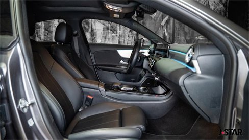 Used 2023 Mercedes-Benz CLA 250 w/ Premium Package image 11