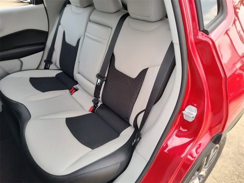 Used 2019 Jeep Compass Latitude image 35