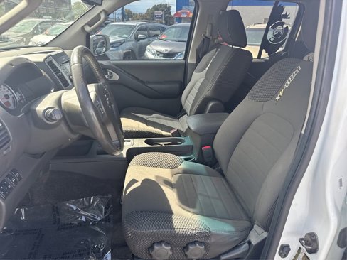 Used 2014 Nissan Frontier PRO-4X image 7
