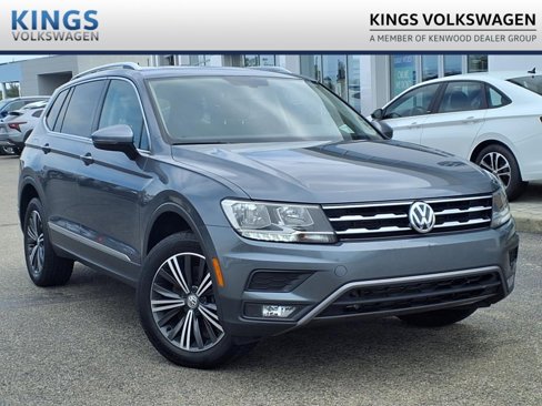Used 2018 Volkswagen Tiguan SEL image 1