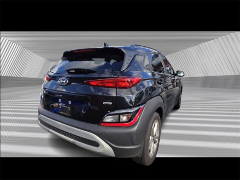 Certified 2022 Hyundai Kona SEL w/ Convenience Package image 4