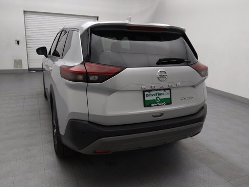 Used 2021 Nissan Rogue SV image 6