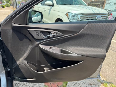 Used 2024 Chevrolet Malibu LT image 19
