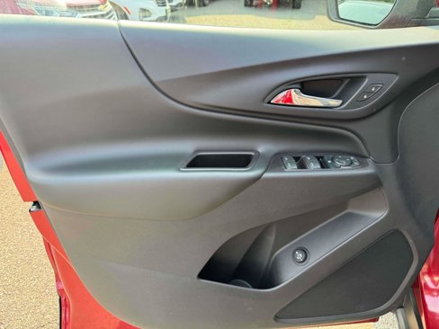 Used 2022 Chevrolet Equinox LT image 15