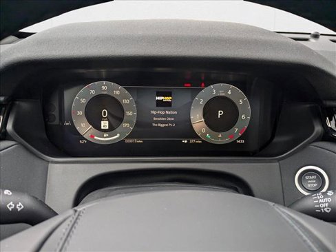 Used 2025 Land Rover Range Rover Velar S image 16