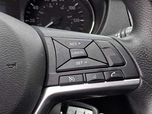Used 2022 Nissan Rogue Sport S image 16