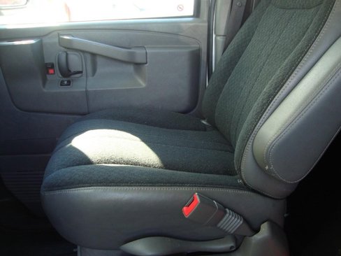 Used 2021 Chevrolet Express 2500 w/ Driver Convenience Package image 6