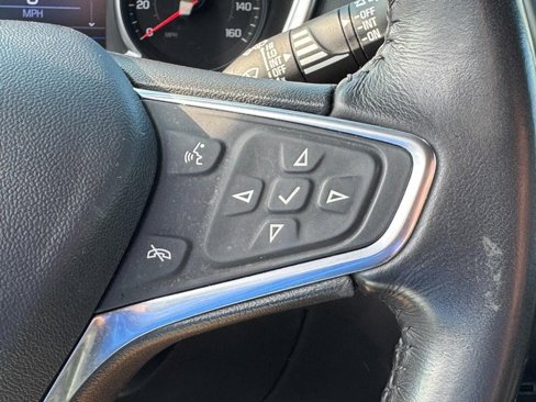 Used 2020 Chevrolet Equinox LT image 19