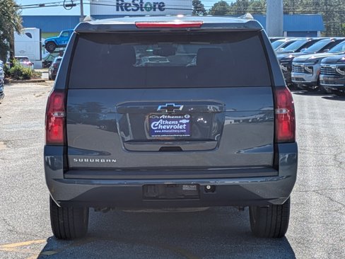 Used 2019 Chevrolet Suburban LT image 5