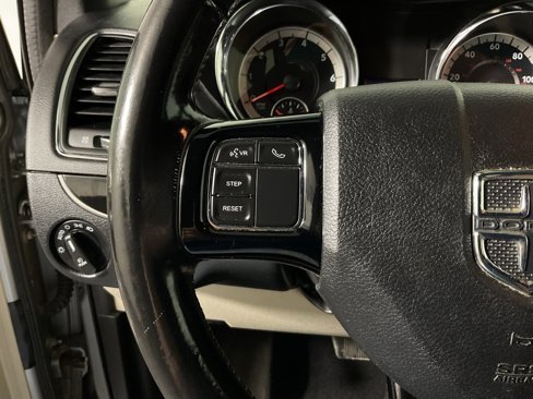 Used 2019 Dodge Grand Caravan SXT image 24
