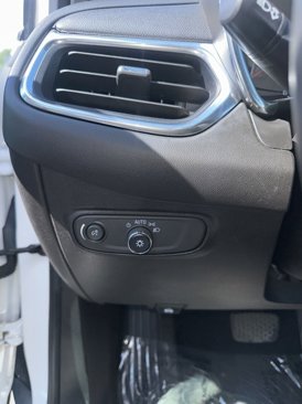 Used 2018 Chevrolet Equinox LT w/ LPO, Protection Package image 10