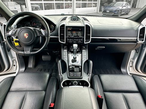 Used 2013 Porsche Cayenne Diesel image 3