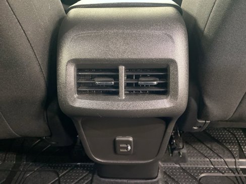 Used 2022 Chevrolet Equinox LT image 18