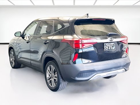 Used 2021 Kia Seltos LX image 6