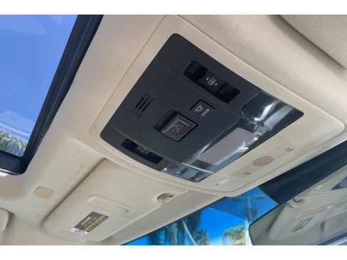 Used 2020 Lexus ES 350 w/ Premium Package image 22