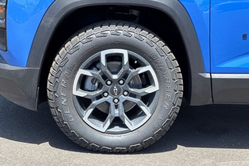 New 2026 Chevrolet Equinox ACTIV w/ Convenience Package III image 37
