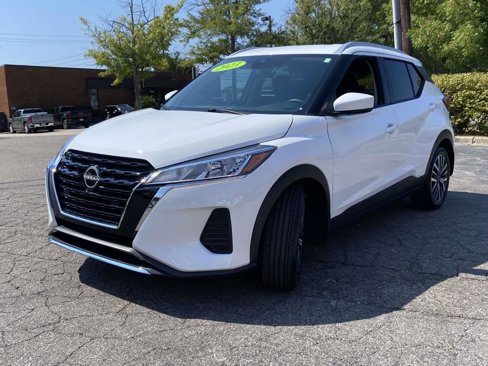 Used 2023 Nissan Kicks SV image 25