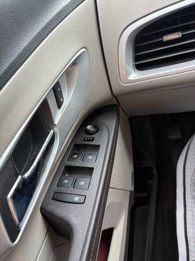 Used 2013 Chevrolet Equinox LT image 17