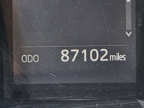 Used 2020 Toyota Camry SE image 24