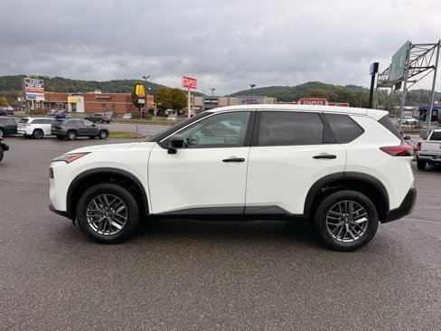 Used 2023 Nissan Rogue S image 3