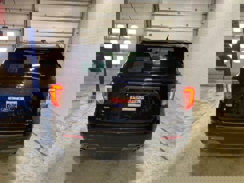 Used 2021 Ford Explorer XLT w/ Equipment Group 202A image 14
