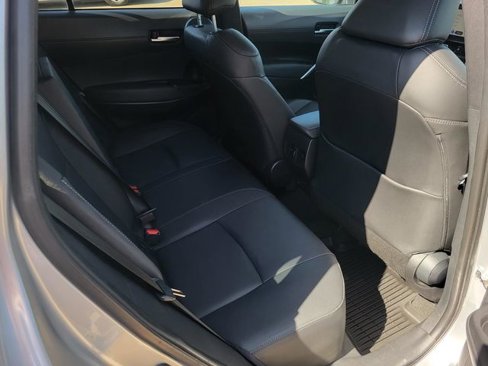 Used 2023 Toyota Corolla Cross XLE image 17