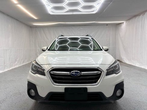 Used 2018 Subaru Outback 2.5i Limited image 8