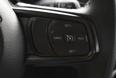 Used 2023 Jeep Gladiator Sport image 18