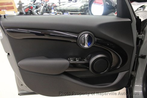 Used 2015 MINI Cooper 4-Door Hardtop image 17