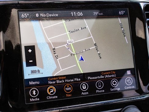 Used 2021 Jeep Grand Cherokee Limited image 20