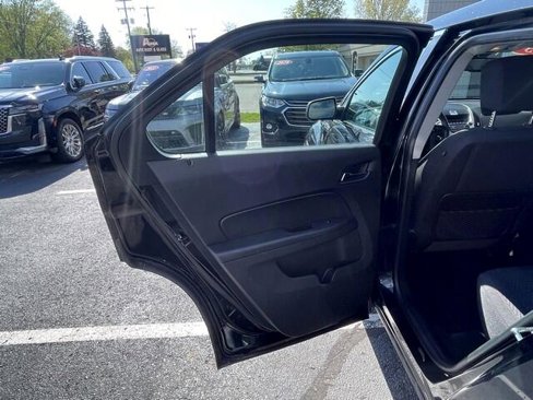 Used 2015 Chevrolet Equinox LS image 23