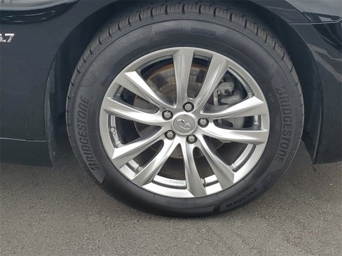 Used 2015 INFINITI Q70 3.7 image 5