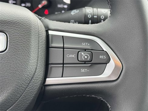 New 2025 Jeep Compass Latitude w/ Altitude Special Edition image 8