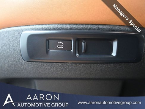 Used 2023 BMW X6 xDrive40i w/ Premium Package image 33