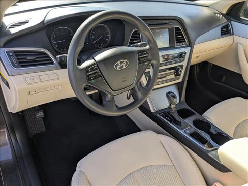 Used 2016 Hyundai Sonata SE image 6